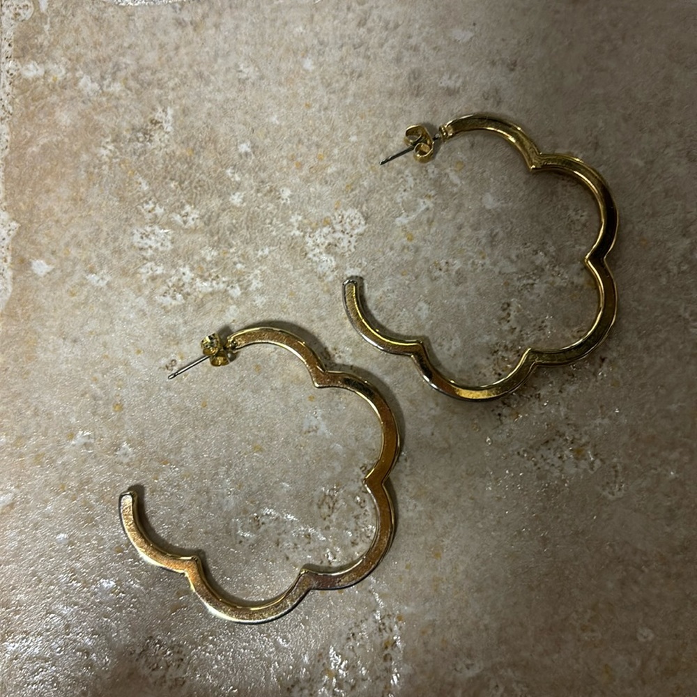 Gold tone hoop earrings
